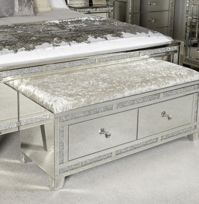 Bedroom Set Specific Mirrored Modern Style Queen Size Bed Furniture With Contemporary Design 5