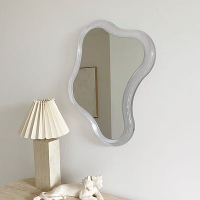 Lighted Acrylic Wall Mounted Magnifying Mirror For Bathroom Vanity