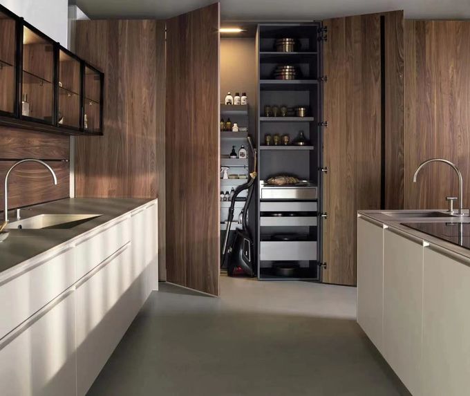 Custom Kitchen Alder Wood Cabinets Pantry Set For Modern Home 0