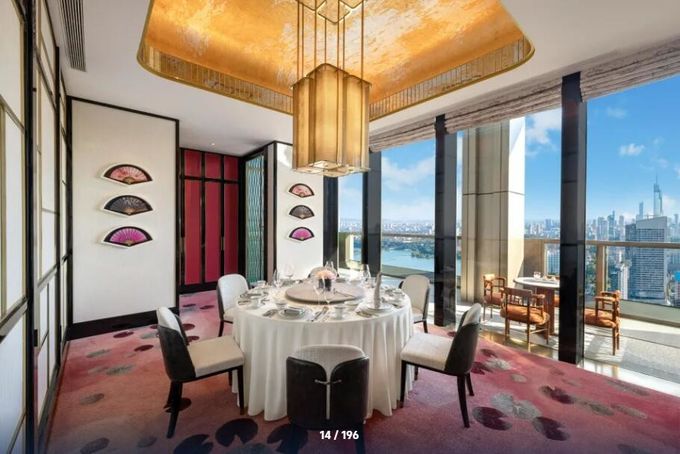 latest company case about Shangri-La : Graceful 5-Star Hotel With Elegant Rooms And Epic City Views  6