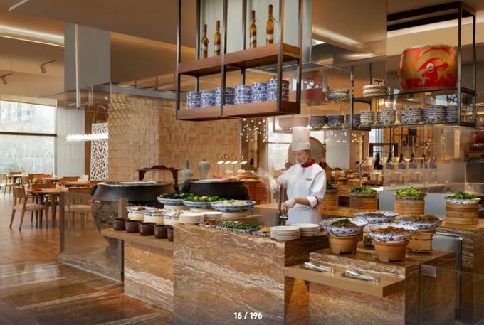 latest company case about Shangri-La : Graceful 5-Star Hotel With Elegant Rooms And Epic City Views  11